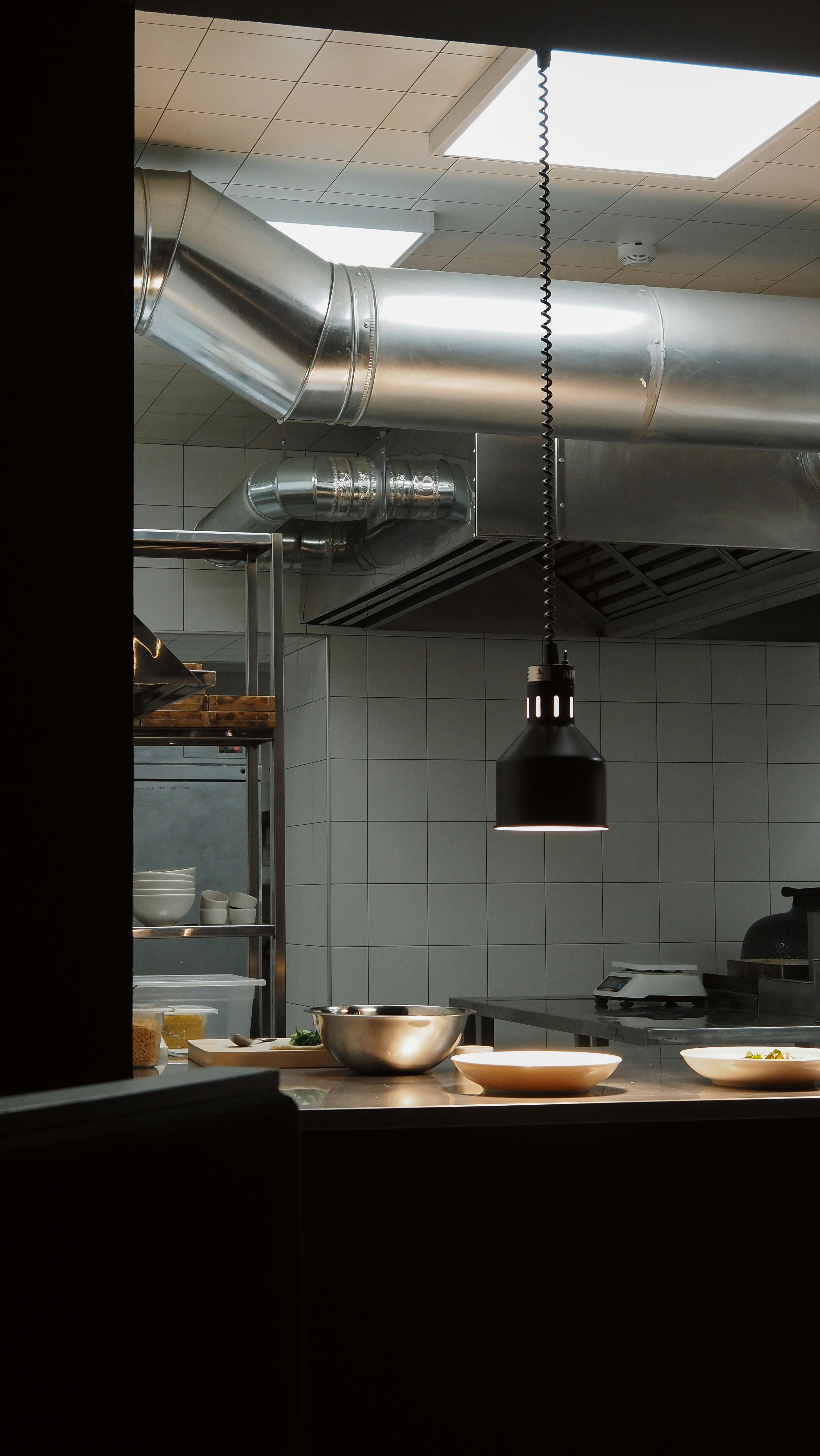 Come sgrassare la cappa della cucina?